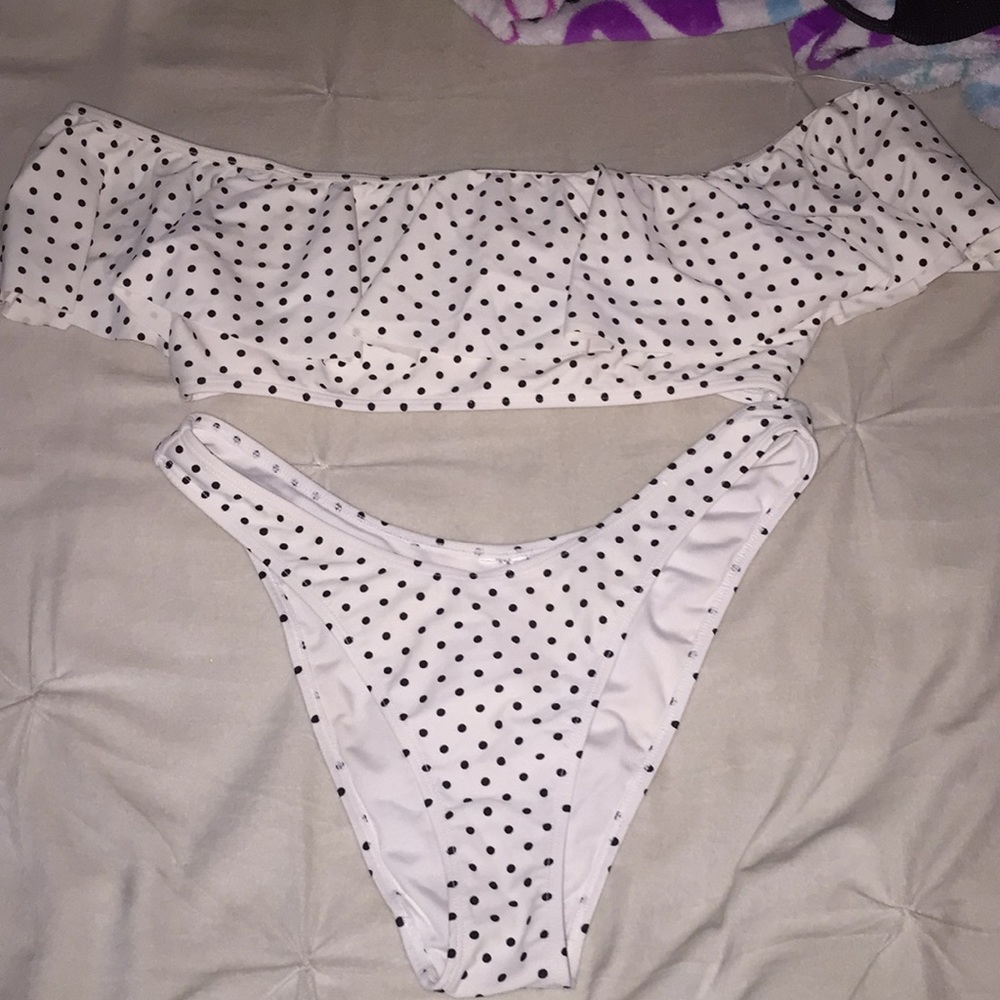 Bathing suit